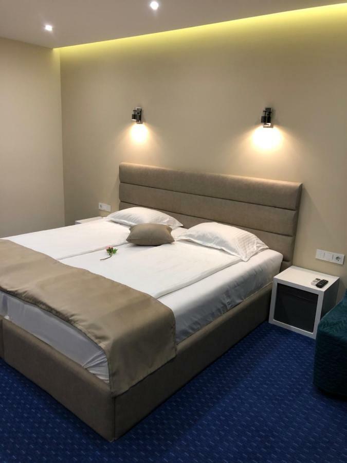 Family Hotel Avenue Китен Екстер'єр фото